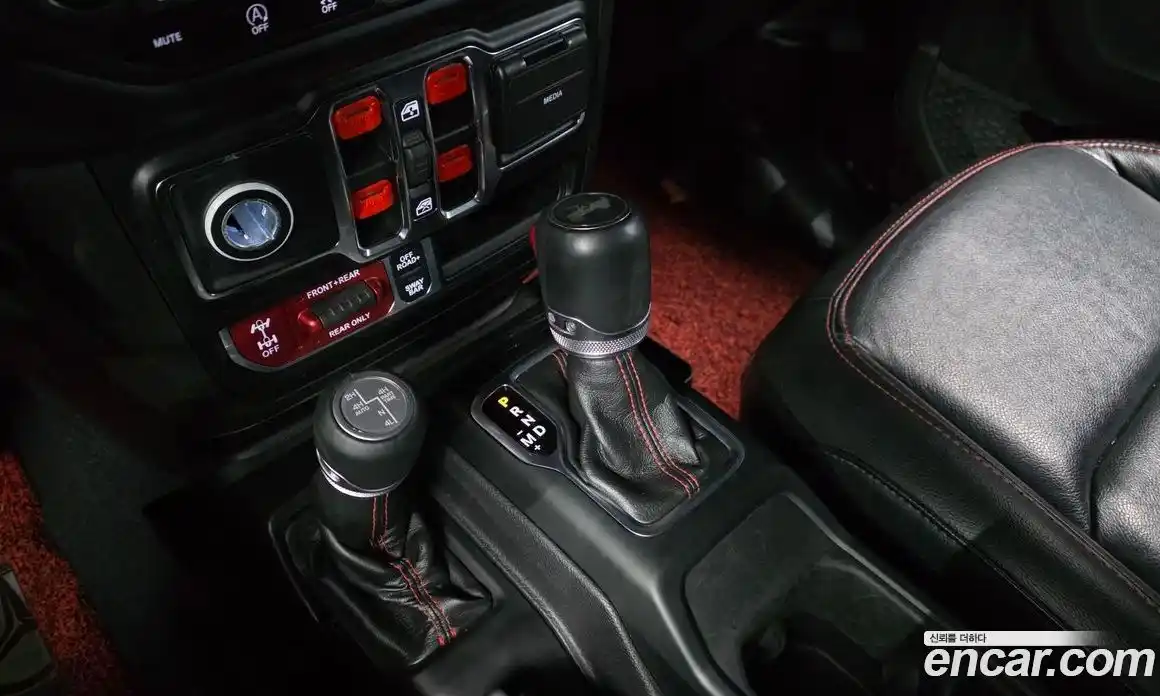 Jeep Wrangler 2022 2.0 гидро в Москве № 862835, фото 9