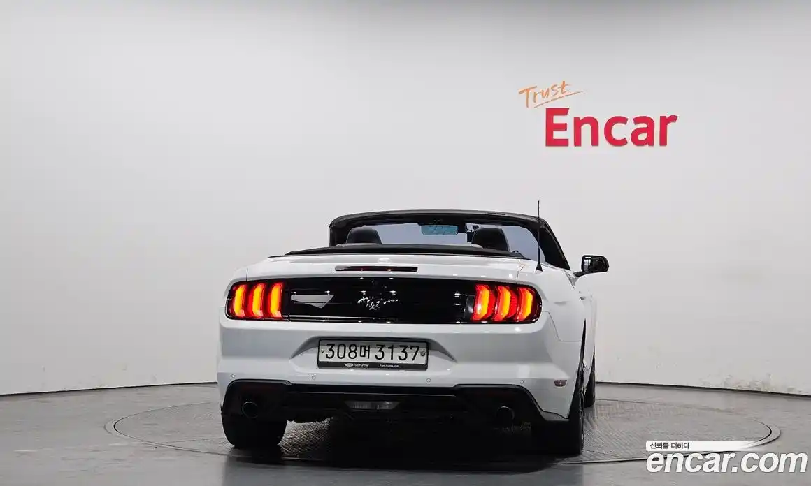 Ford Mustang 2019 2.3 гидро в Москве № 863198, фото 4