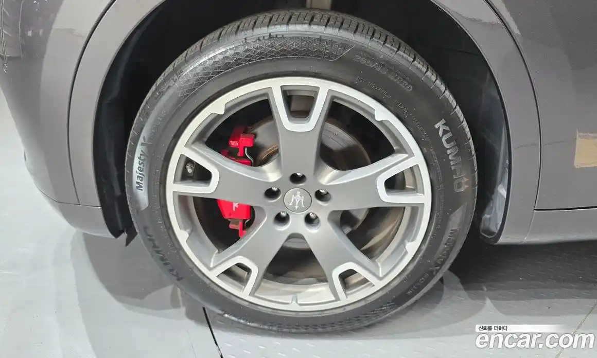 Maserati Levante 2017 3.0 гидро в Москве № 863416, фото 5