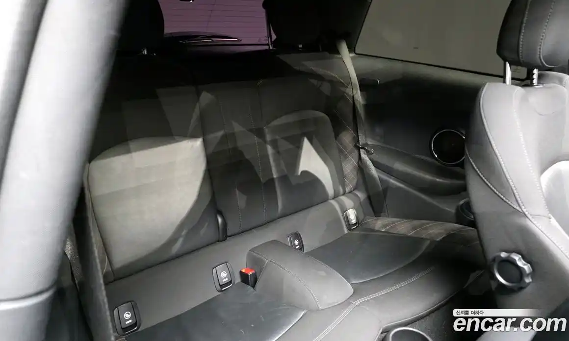 Mini Cooper 2016 1.5 гидро в Москве № 895336, фото 12