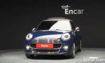 Mini Cooper 2016 1.5 гидро в Москве № 895336, миниатюра 3