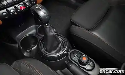 Mini Cooper 2016 1.5 гидро в Москве № 895336, миниатюра 9