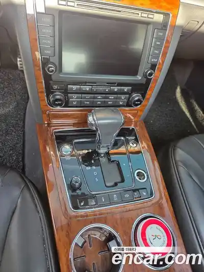 Volkswagen Phaeton 2015 3.0 гидро в Москве № 896254, миниатюра 9