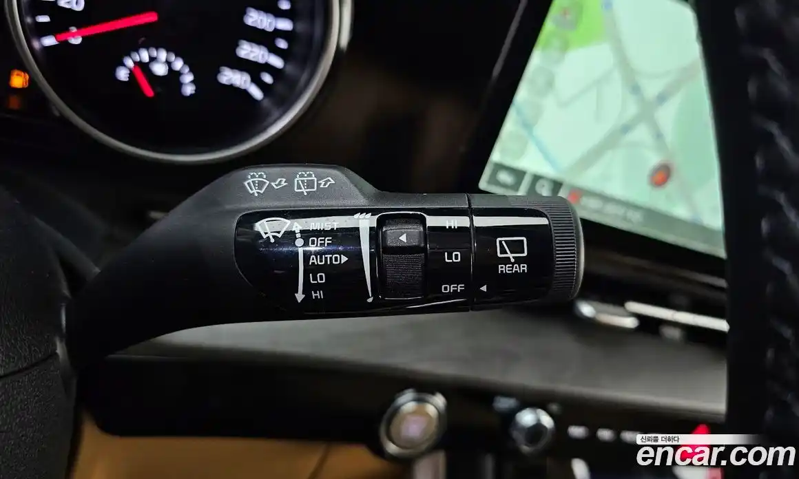 Kia Canival 2023 3.5 Автомат в Москве № 972618, фото 16