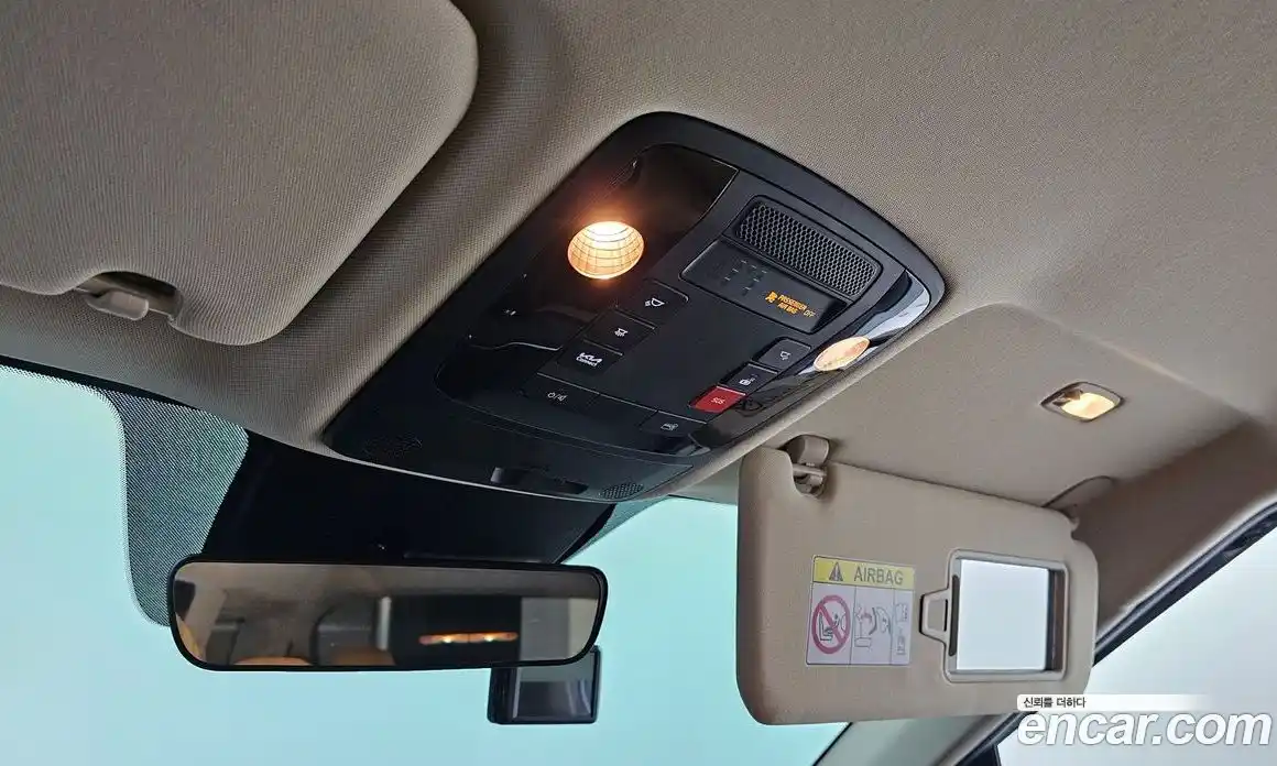 Kia Canival 2023 3.5 Автомат в Москве № 972618, фото 17