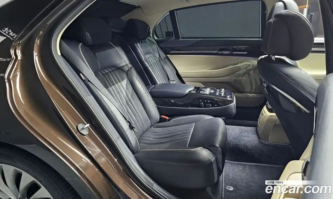 Genesis EQ900 2018 3.3 Автомат в Москве № 973315, фото 12