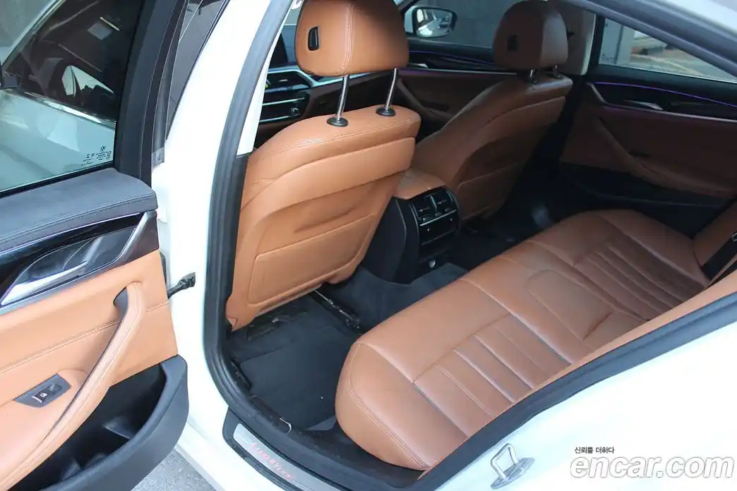 BMW 5-Series 2018 2.0 Автомат в Москве № 1004803, фото 15