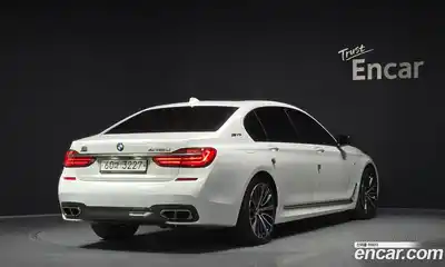 BMW 7-Series 2017 6.6 Автомат в Москве № 1004893, миниатюра 2