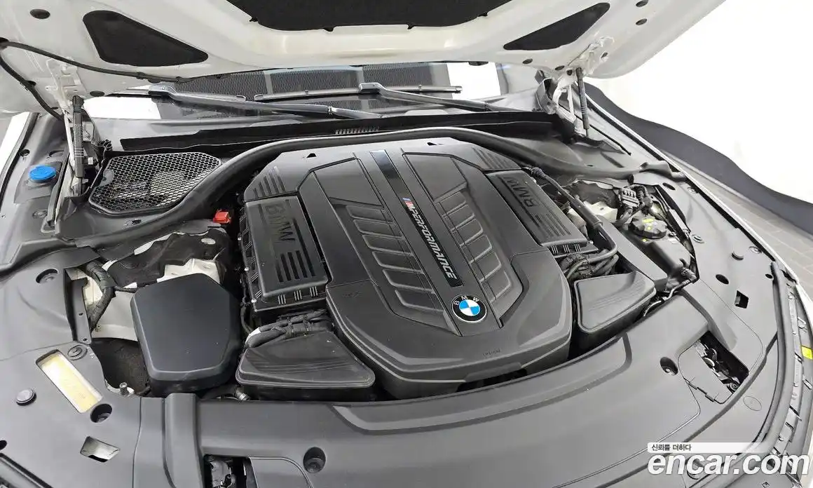 BMW 7-Series 2017 6.6 Автомат в Москве № 1004893, фото 6