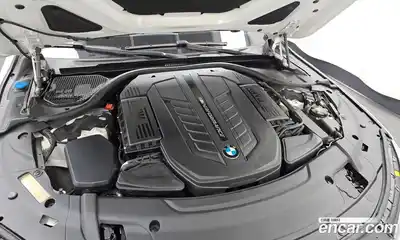 BMW 7-Series 2017 6.6 Автомат в Москве № 1004893, миниатюра 6