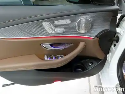 Mercedes-Benz E-Class 2022 2.0 гидро, миниатюра 12