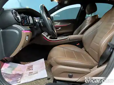 Mercedes-Benz E-Class 2022 2.0 гидро, миниатюра 6