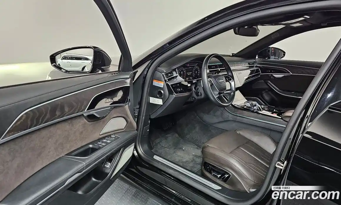 Audi A8 2023 3.0 гидро в Москве № 1007173, фото 10