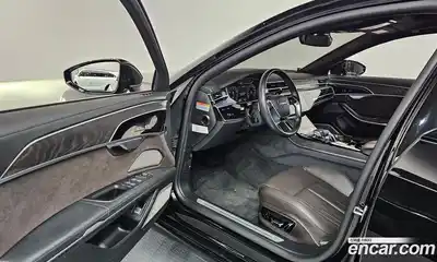 Audi A8 2023 3.0 гидро в Москве № 1007173, миниатюра 10