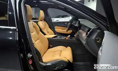 Volvo XC60 2023 2.0 гидро в Москве № 1008680, миниатюра 9