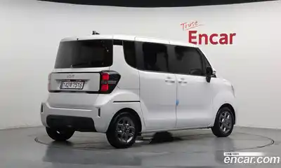Kia Ray 2023 1.0 Автомат в Москве № 1008949, миниатюра 2
