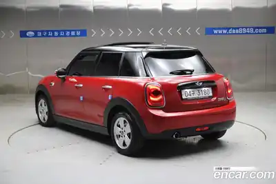 Mini Cooper 2018 1.5 гидро в Москве № 1013930, миниатюра 2