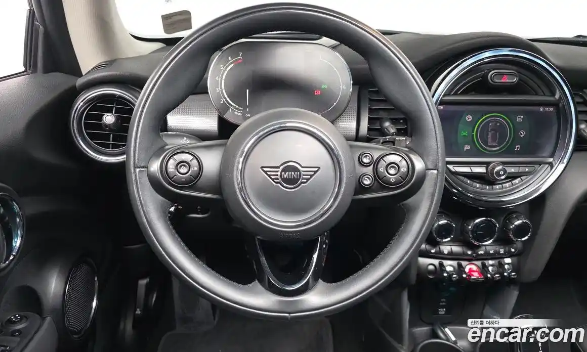 Mini Cooper 2021 1.5 гидро в Москве № 1013936, фото 13