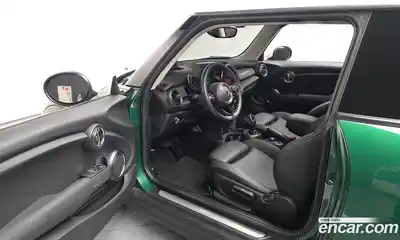 Mini Cooper 2021 1.5 гидро в Москве № 1013936, миниатюра 10