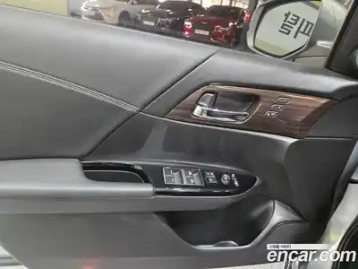 Honda Accord 2017 2.0 гидро в Москве № 1015408, миниатюра 8
