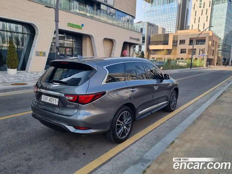 Infiniti QX60 2016 3.5 гидро в Москве № 1015773, фото 5