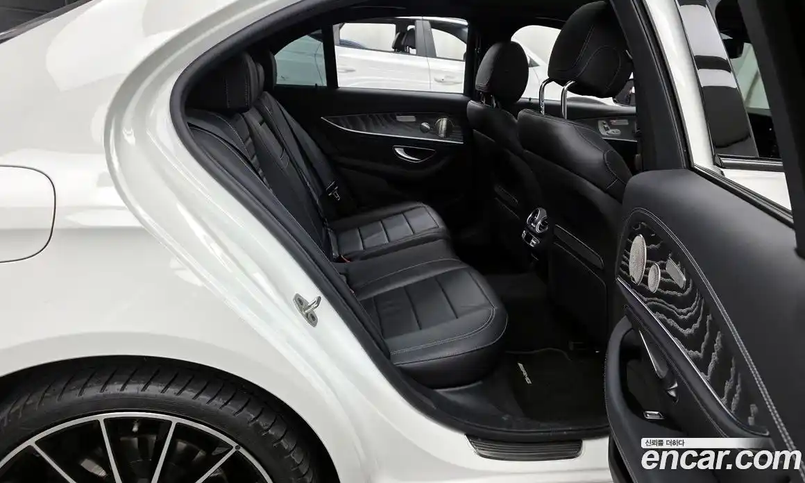 Mercedes-Benz E-Class 2023 2.0 гидро в Москве № 139727, фото 12