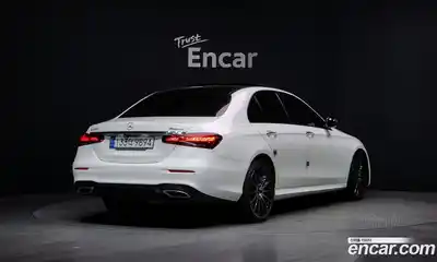 Mercedes-Benz E-Class 2023 2.0 гидро в Москве № 139727, миниатюра 2