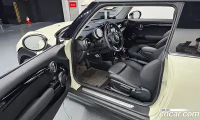 Mini Cooper 2019 1.5 гидро в Москве № 144038, миниатюра 11