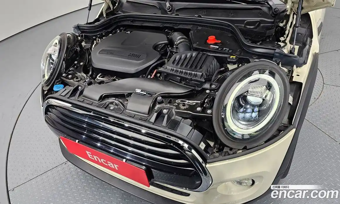 Mini Cooper 2019 1.5 гидро в Москве № 144038, фото 6