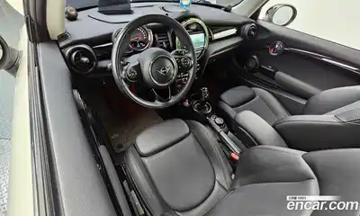 Mini Cooper 2019 1.5 гидро в Москве № 144038, миниатюра 7