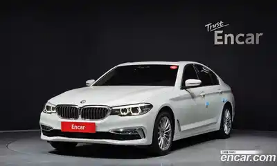 BMW 5-Series, 2020