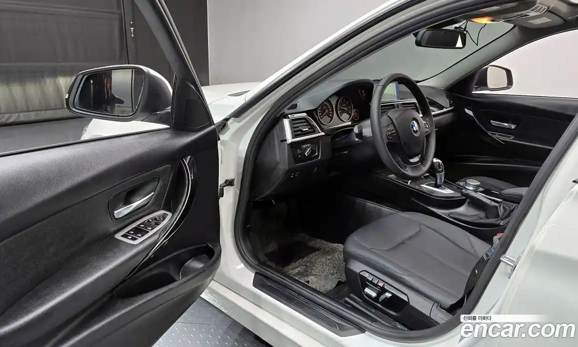 BMW 3-Series 2017 2.0 гидро в Москве № 157658, фото 11