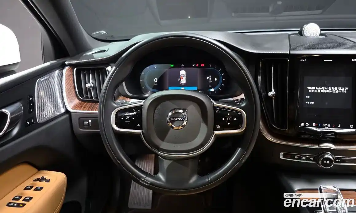 Volvo XC60 2021 2.0 гидро в Москве № 164332, фото 13