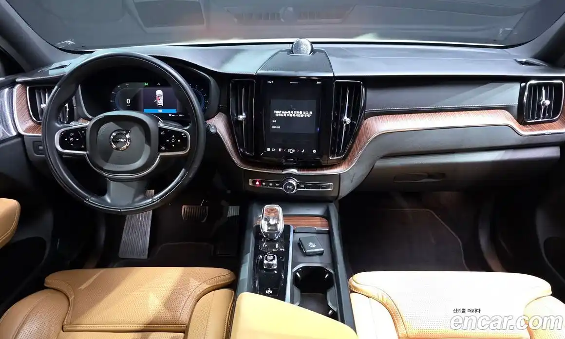 Volvo XC60 2021 2.0 гидро в Москве № 164332, фото 7