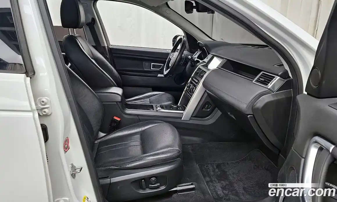 Land Rover Discovery Sport 2018 2.0 гидро в Москве № 166507, фото 11