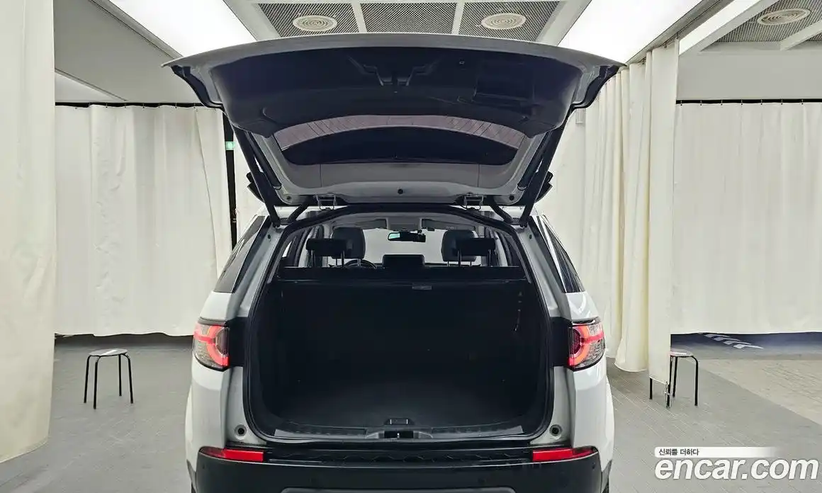 Land Rover Discovery Sport 2018 2.0 гидро в Москве № 166507, фото 20