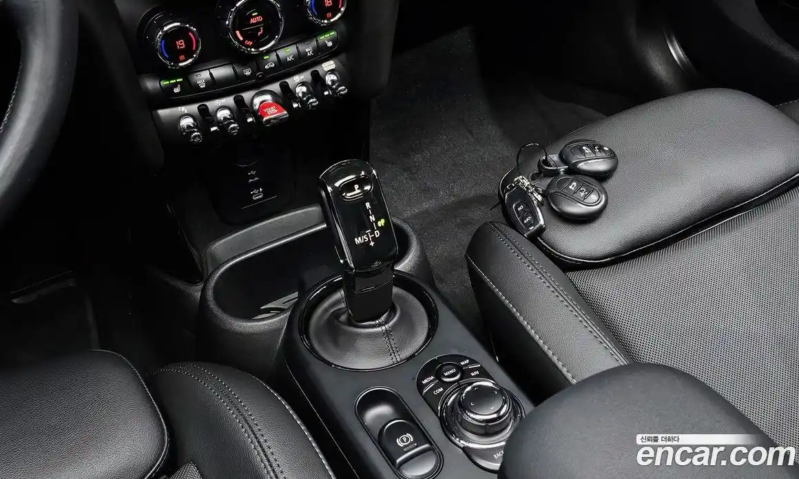 Mini Cooper 2021 2.0 гидро в Москве № 167134, фото 9
