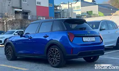 Mini Cooper 2025 2.0 гидро в Москве № 167374, миниатюра 2