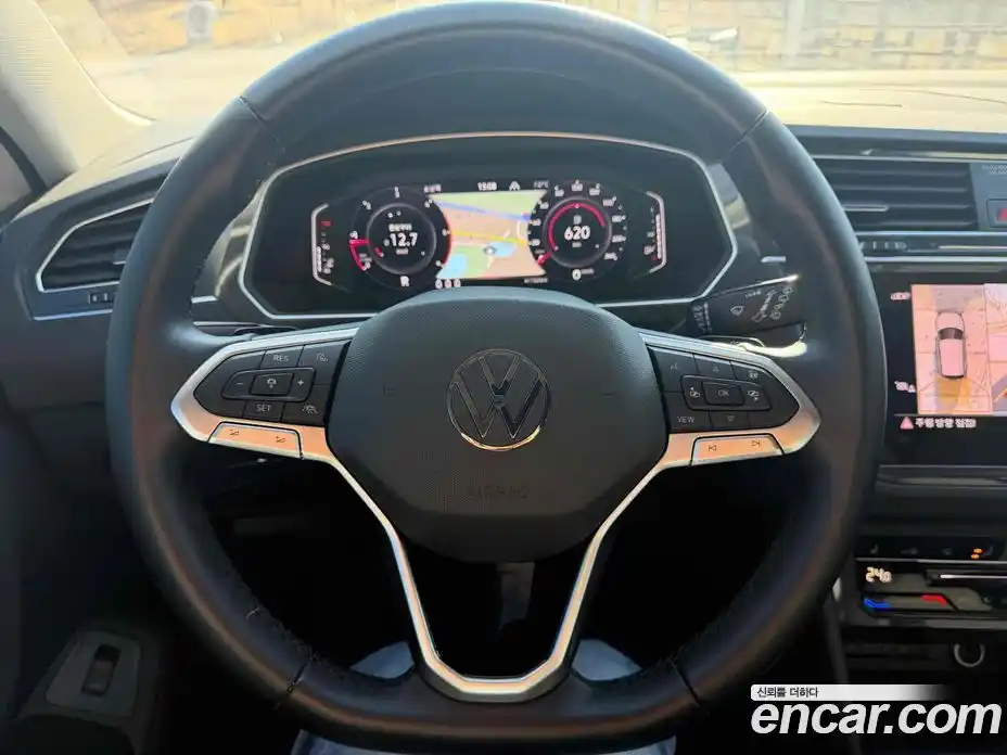 Volkswagen Tiguan 2023 2.0 гидро в Москве № 169178, фото 14