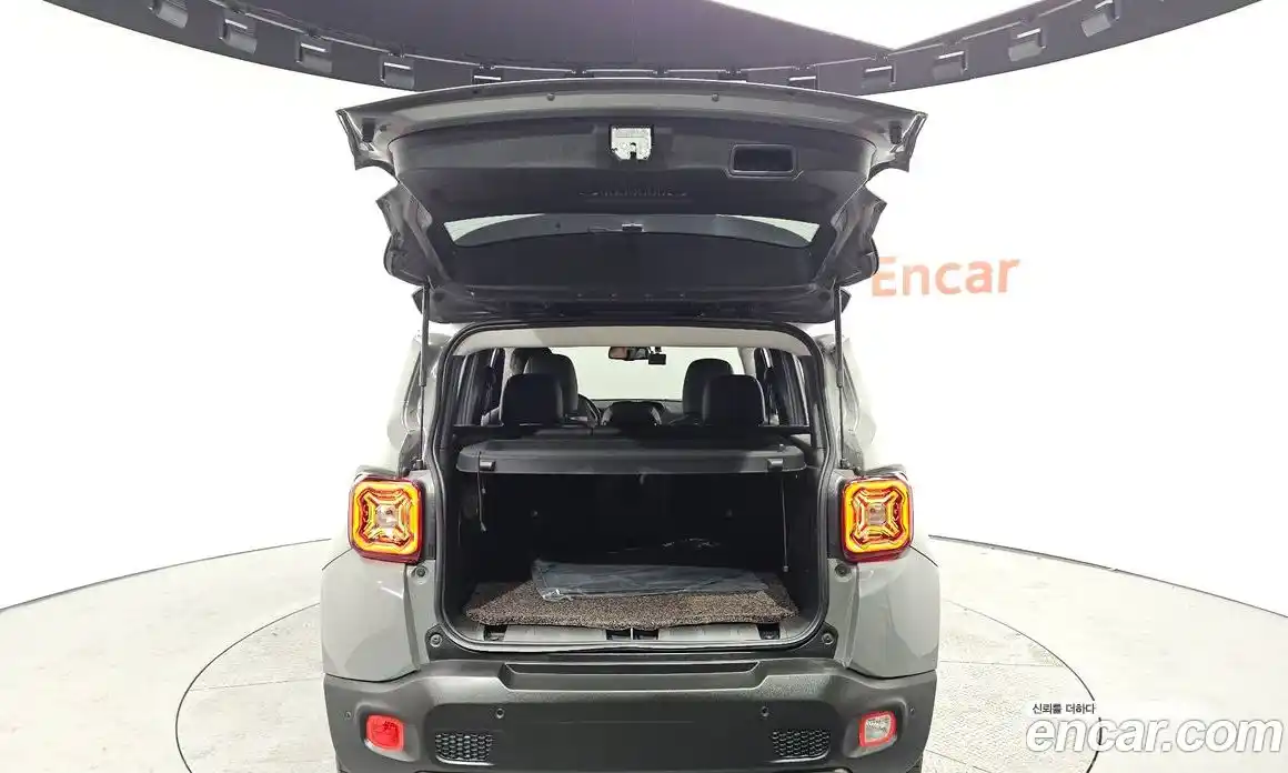 Jeep Renegade 2021 2.4 гидро в Москве № 169339, фото 20