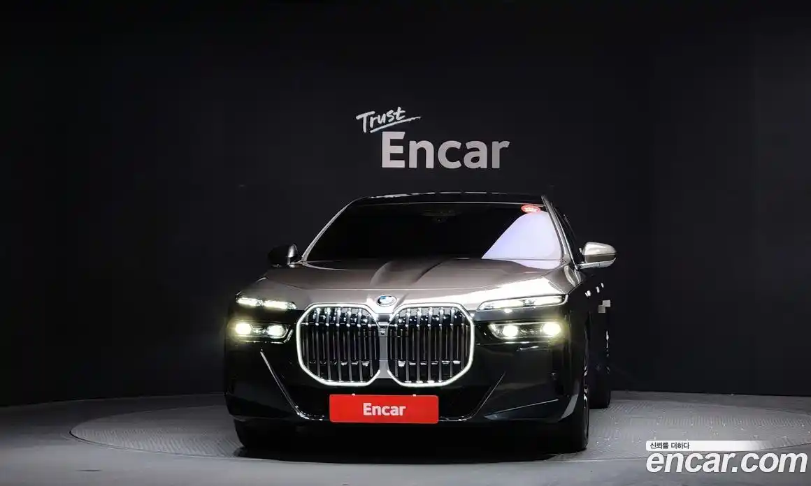 BMW 7-Series 2024 3.0 гидро в Москве № 189557, фото 3