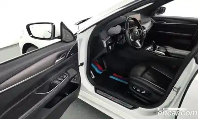 BMW 6-Series 2022 2.0 Автомат в Москве № 191606, миниатюра 12