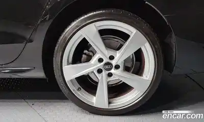 Audi A4 2022 2.0 гидро в Москве № 193774, миниатюра 5