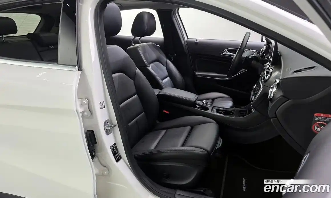 Mercedes-Benz GLA-Class 2018 2.0 гидро в Москве № 194549, фото 12