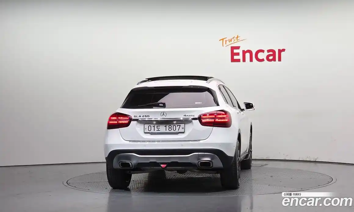 Mercedes-Benz GLA-Class 2018 2.0 гидро в Москве № 194549, фото 4