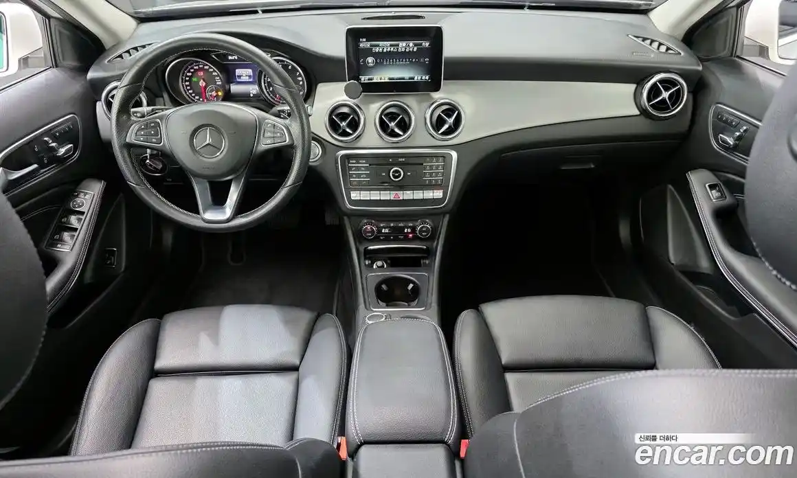 Mercedes-Benz GLA-Class 2018 2.0 гидро в Москве № 194549, фото 7