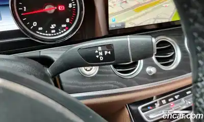 Mercedes-Benz E-Class 2018 1.9 гидро, миниатюра 9