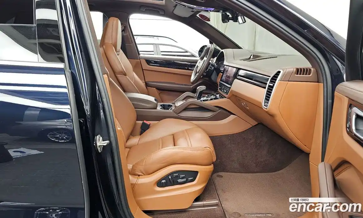 Porsche Cayenne 2022 3.0 гидро в Москве № 197347, фото 11