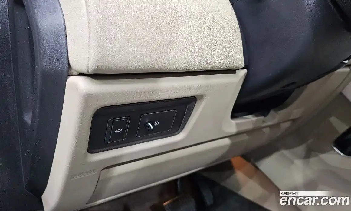 Land Rover Range-Rover Evoque 2017 2.0 гидро в Москве № 198132, фото 18