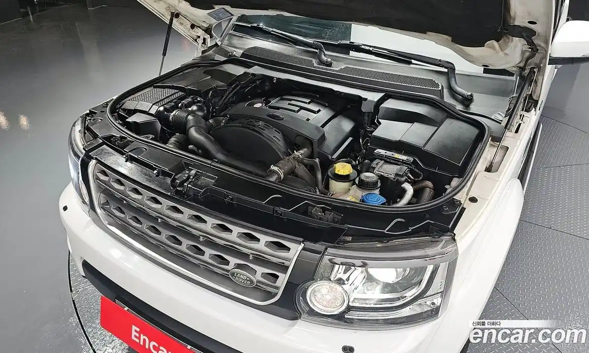 Land Rover Discovery 2016 3.0 гидро в Москве № 198262, фото 6